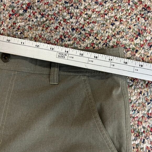 Prana Hybridizer Sage Green Rip Stop Flat Front Active Shorts Sz 34 X 10 - Picture 13 of 16